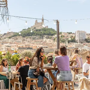 The Babel Community - Vieux Port Apartahotel
